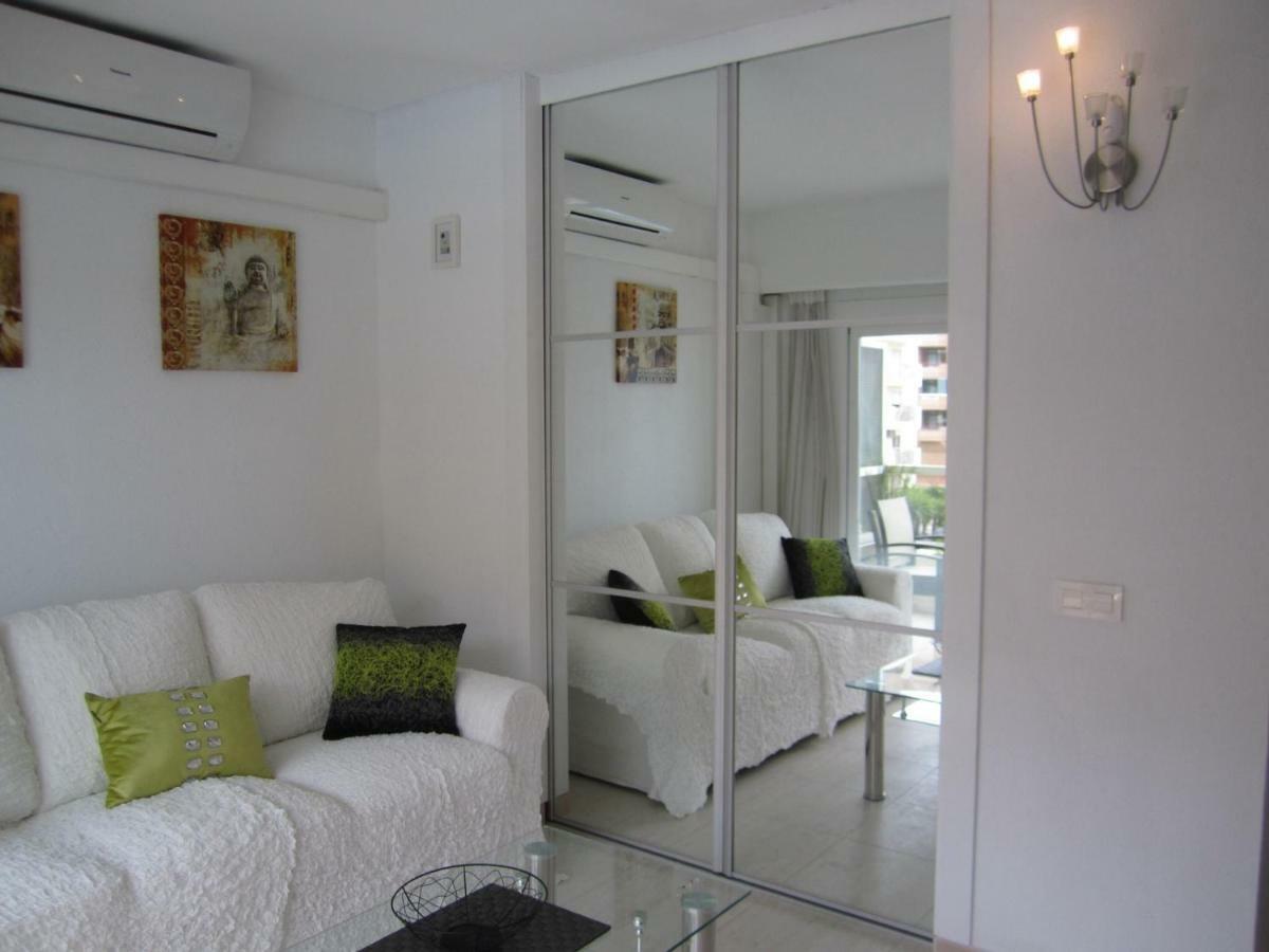 Hotel Apartamento Pyr Fuengirola Private Sunny Pool Side Exteriör bild