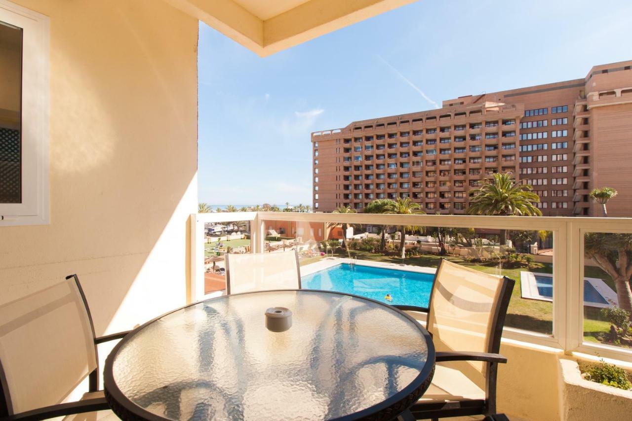 Hotel Apartamento Pyr Fuengirola Private Sunny Pool Side Exteriör bild