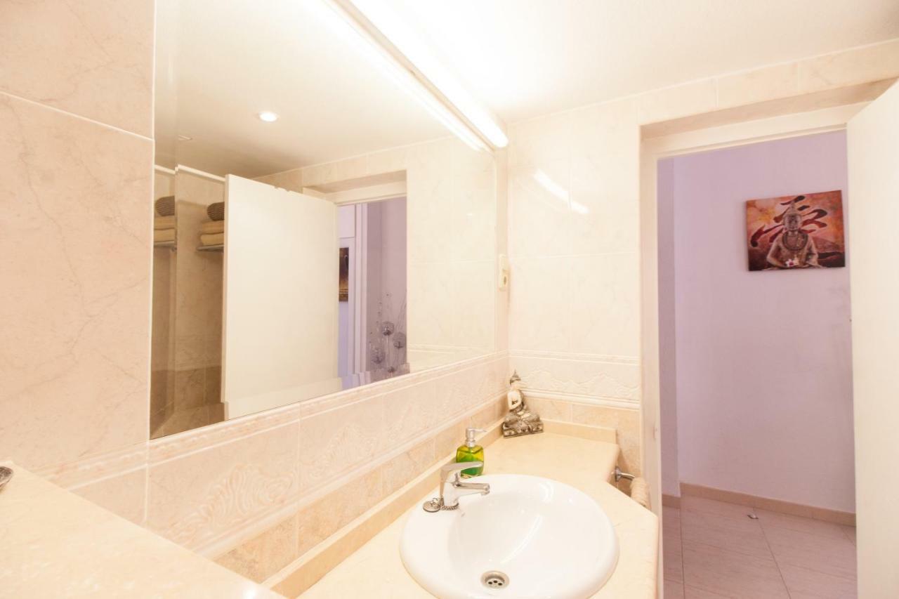 Hotel Apartamento Pyr Fuengirola Private Sunny Pool Side Exteriör bild
