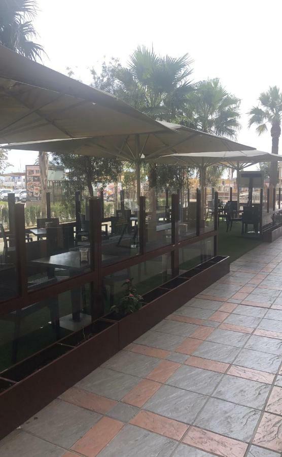 Hotel Apartamento Pyr Fuengirola Private Sunny Pool Side Exteriör bild